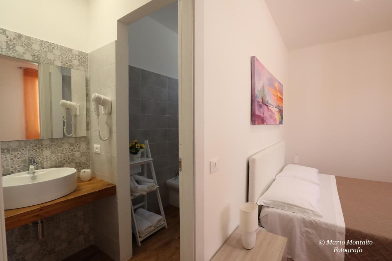 Double Room Private Bathroom