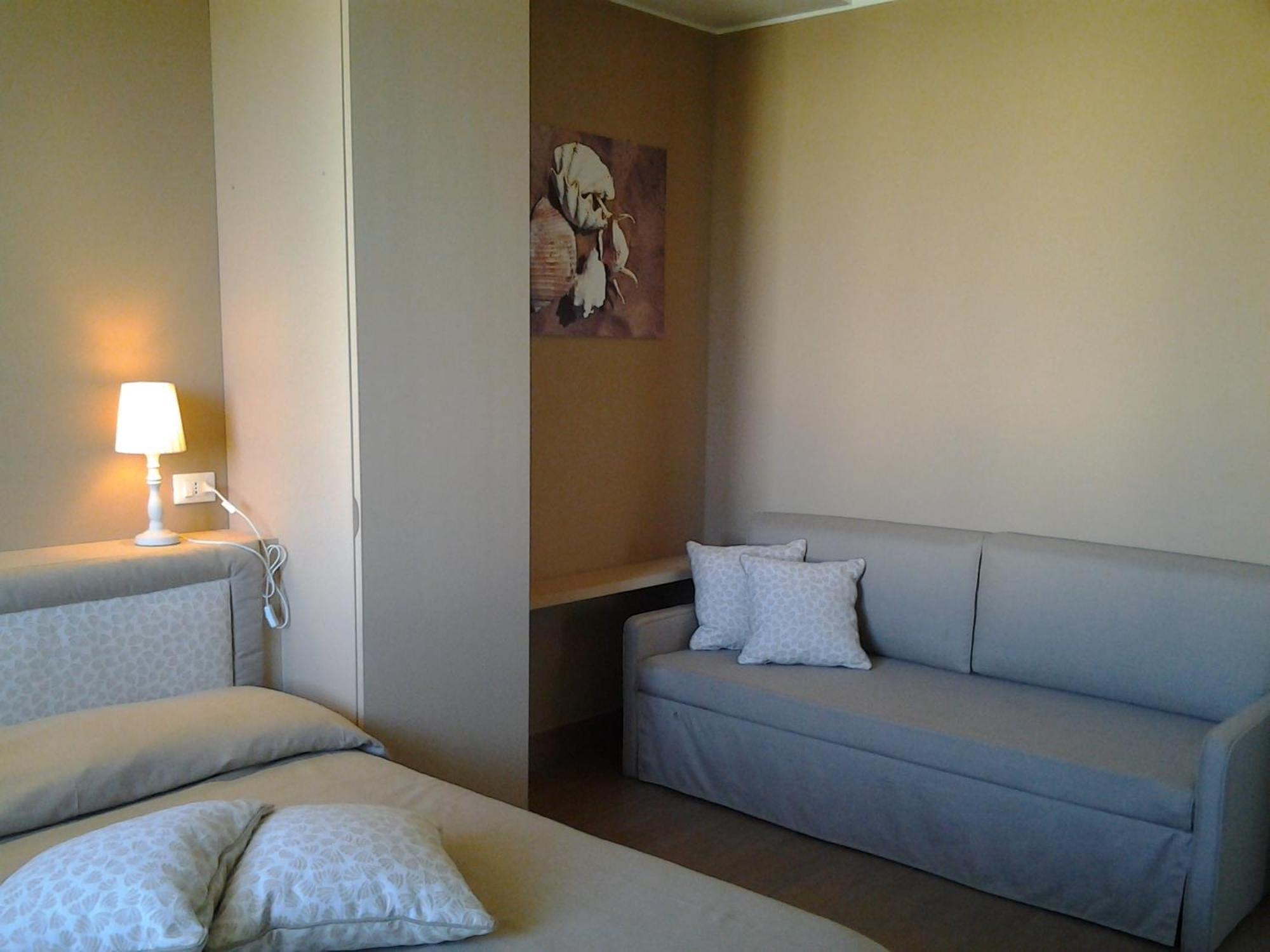 Double Room,1232131790:JPEG