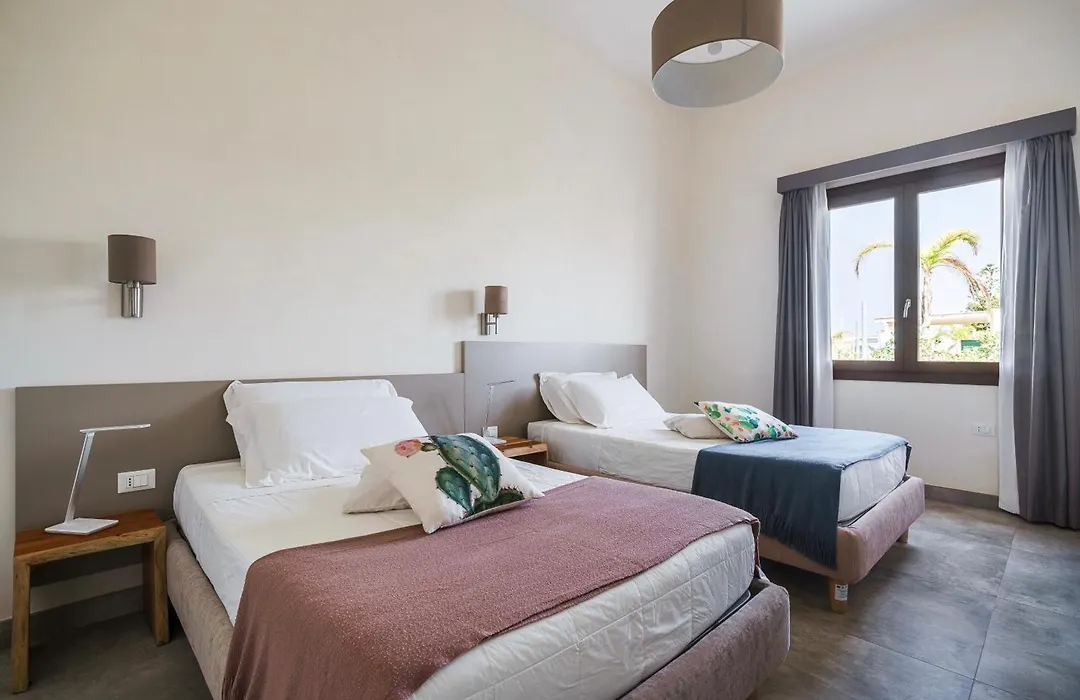 Villa Licari Stagnone-1
