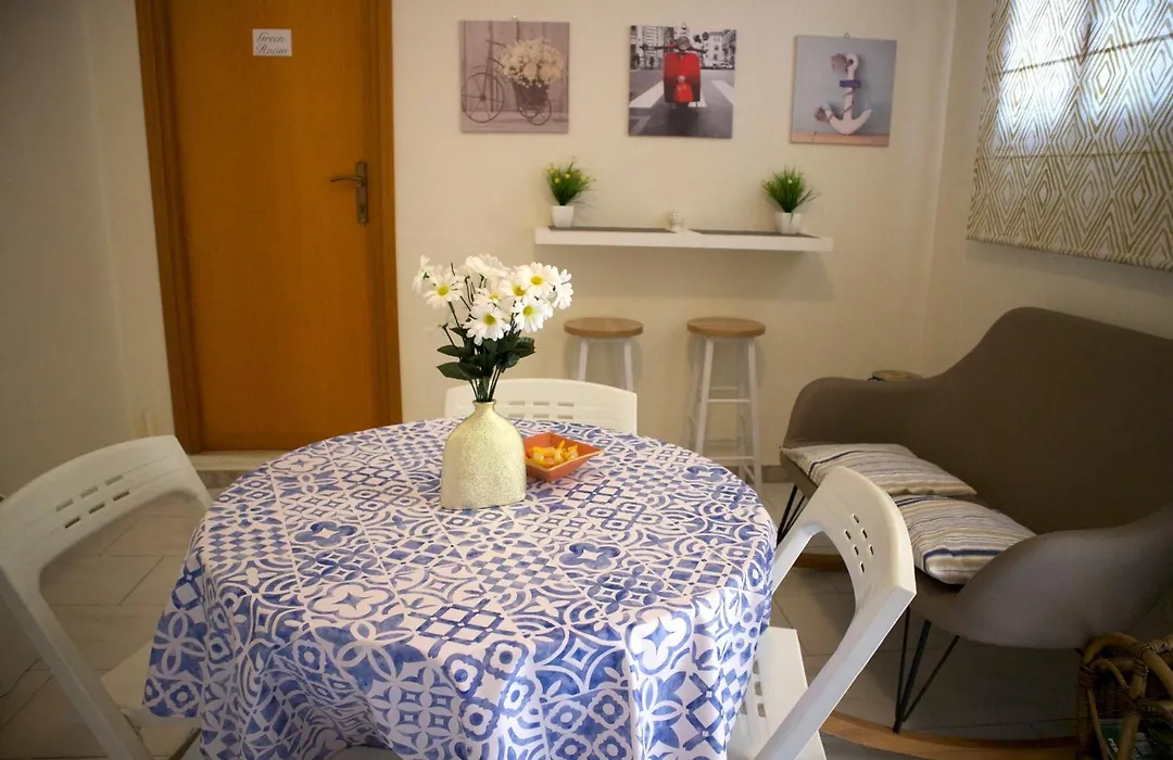 Le Margherite - Casa Vacanze-1