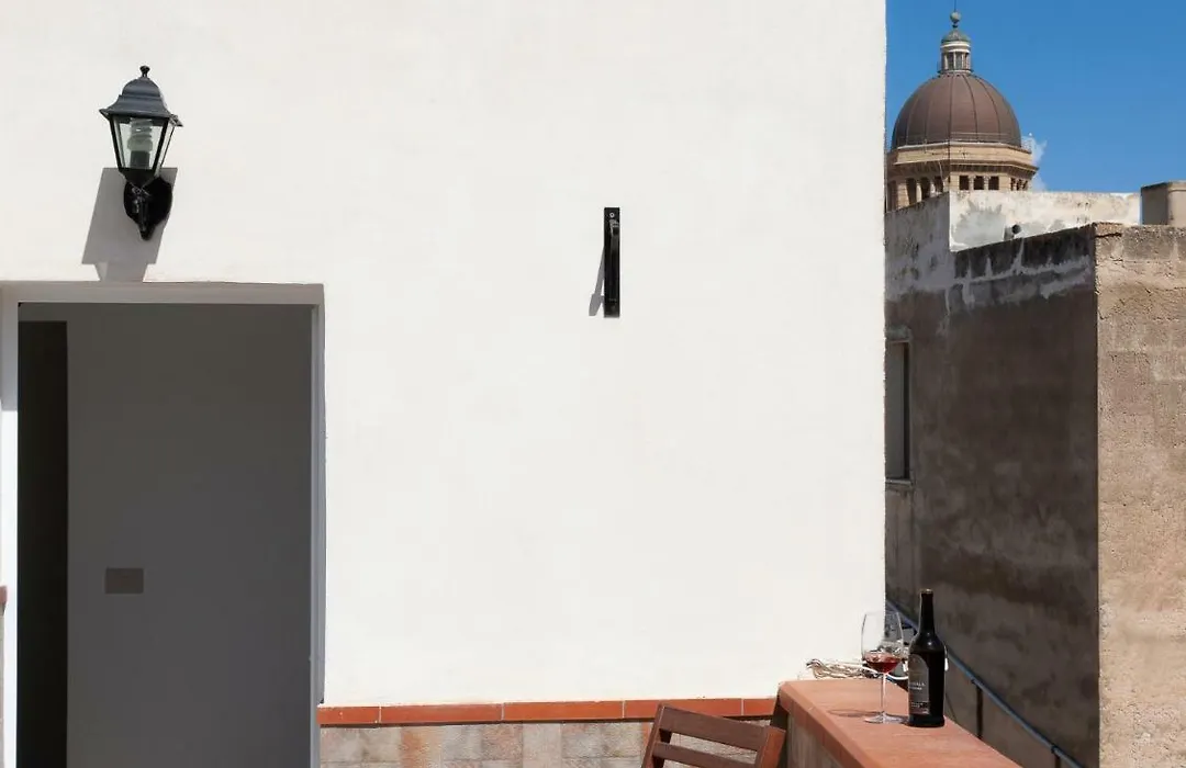 Il Cortile Degli Artisti-1