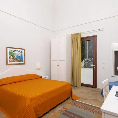 Casale Dome-2
